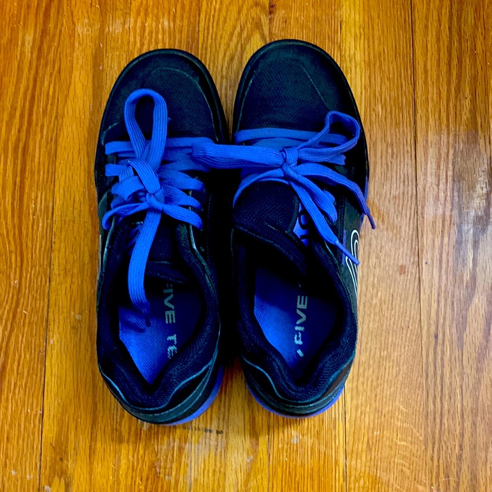 Five Ten Mountain Bike Shoes, size 9